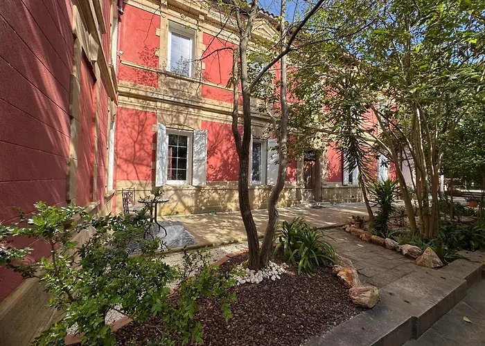 Dans Un Chateau Exceptionnel Du 18e Siecle شقة لا لوند-ليه-مور